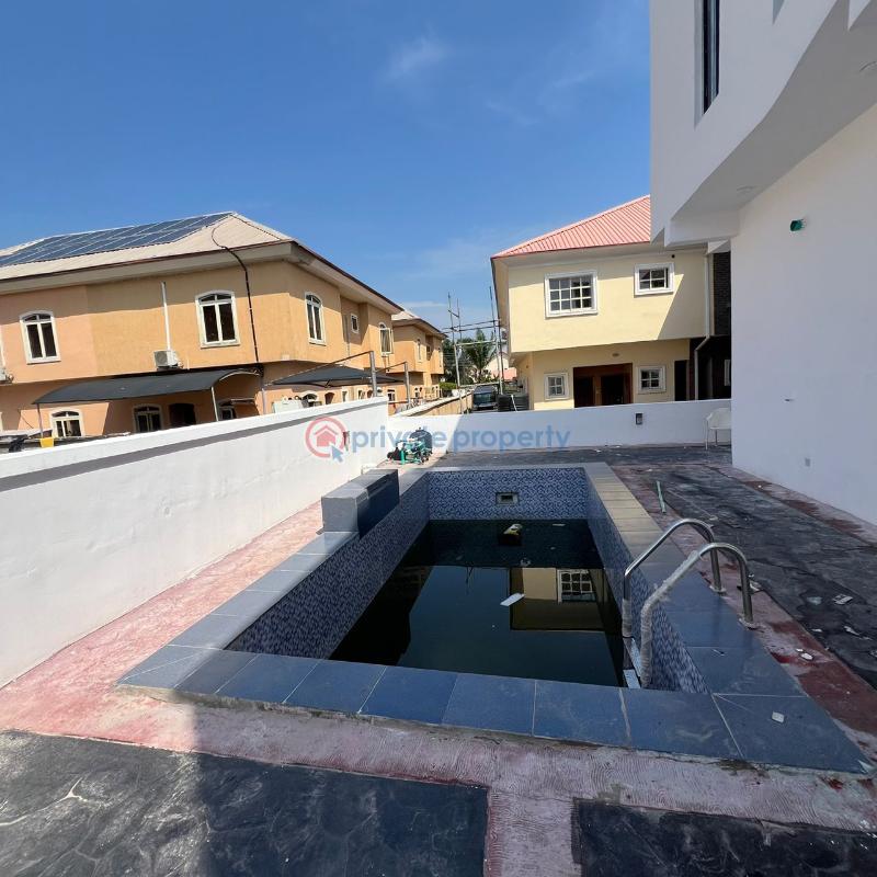4 bedroom Detached Duplex For Rent Crown Estate Ajah Lagos - 9