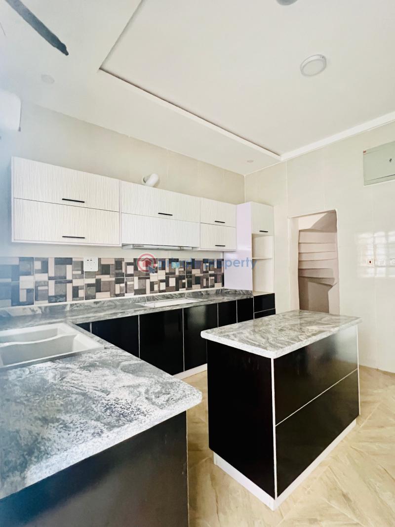 4 bedroom Detached Duplex For Sale A Prime And Secure Estate In Ikota Lekki Ikota Lekki Lagos - 6