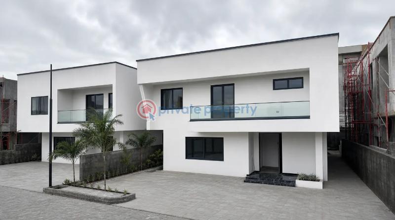 4 bedroom Detached Bungalow For Sale Lekki Phase 1, Freedom Way Lekki Phase 1 Lagos