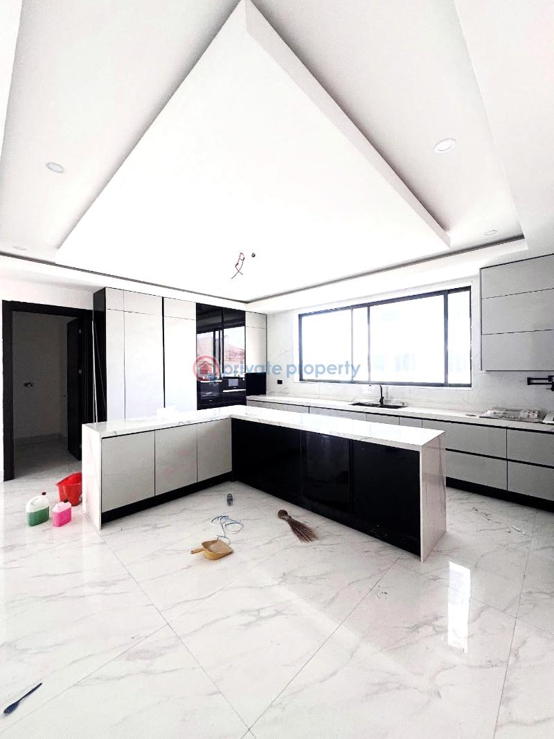 4 bedroom Maisonette For Sale Banana Island Ikoyi Lagos - 3