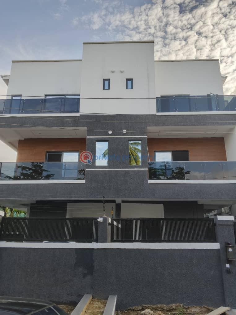 4 bedroom Semi detached Duplex For Sale Off Ramat Crescent Ogudu GRA Ojota Lagos