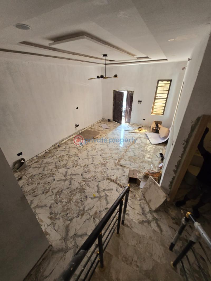 4 bedroom Semi detached Duplex For Sale Ologolo Lekki Lagos - 3