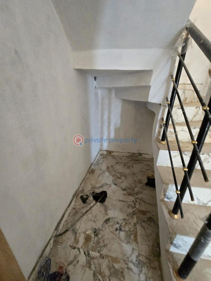 4 bedroom Semi detached Duplex For Sale Ologolo Lekki Lagos - 5