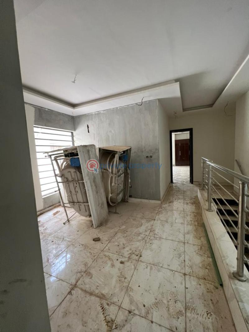 4 bedroom Semi detached Duplex For Sale Adeniyi Jones Ikeja Lagos - 16