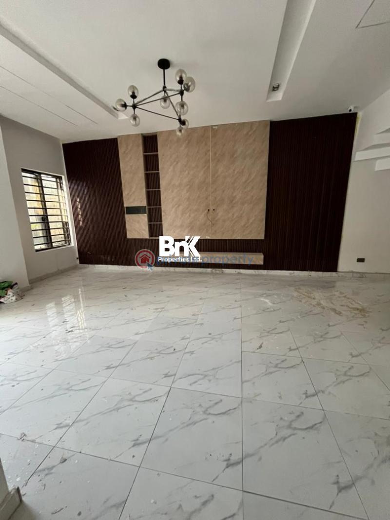 3 bedroom House For Sale Orchid Road Lekki Expressway Lagos - 3