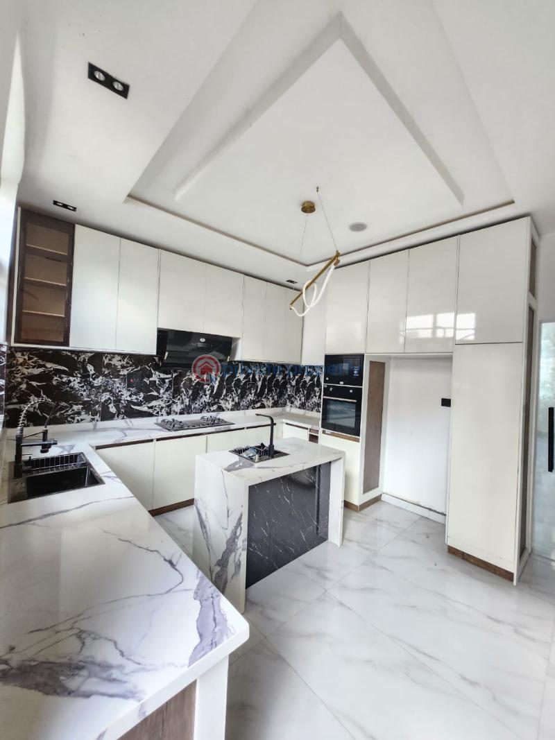 4 bedroom Semi detached Duplex For Sale Chevron Drive Lekki Lagos - 5