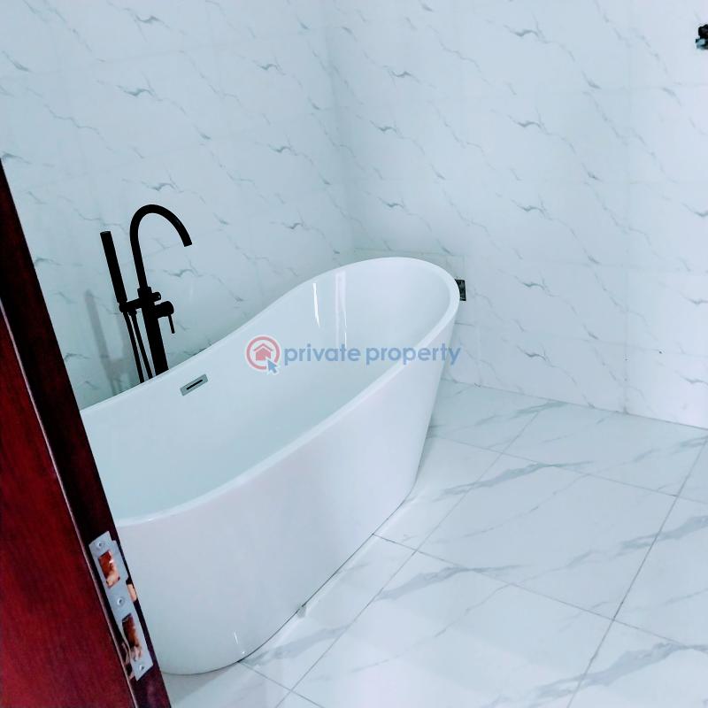 4 bedroom Semi detached Duplex For Sale Ikota G.r.a Ikota Lekki Lagos - 3