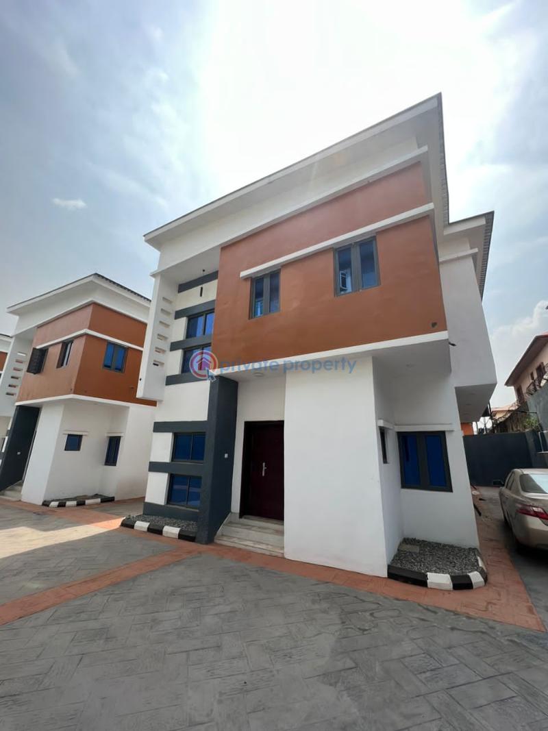 4 bedroom Terraced Duplex For Sale Omole Phase 1 Ojodu Lagos - 0