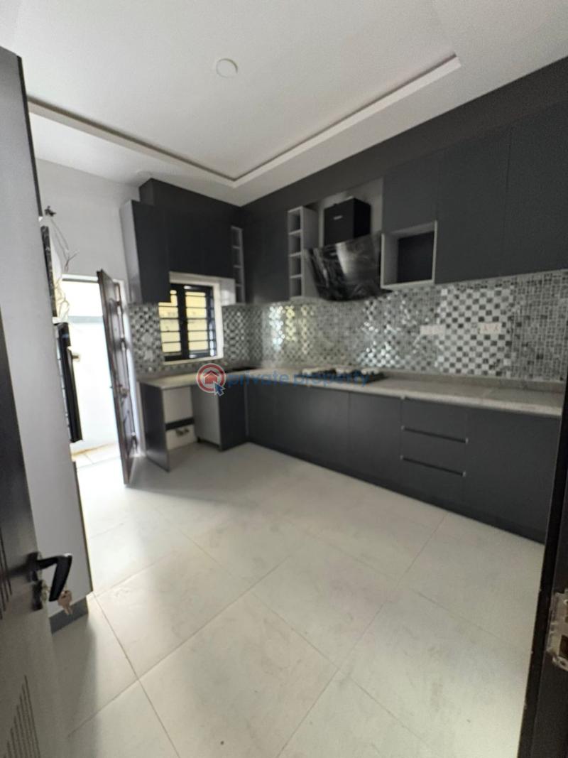 4 bedroom Terrace For Rent Ologolo Lekki Lagos - 5