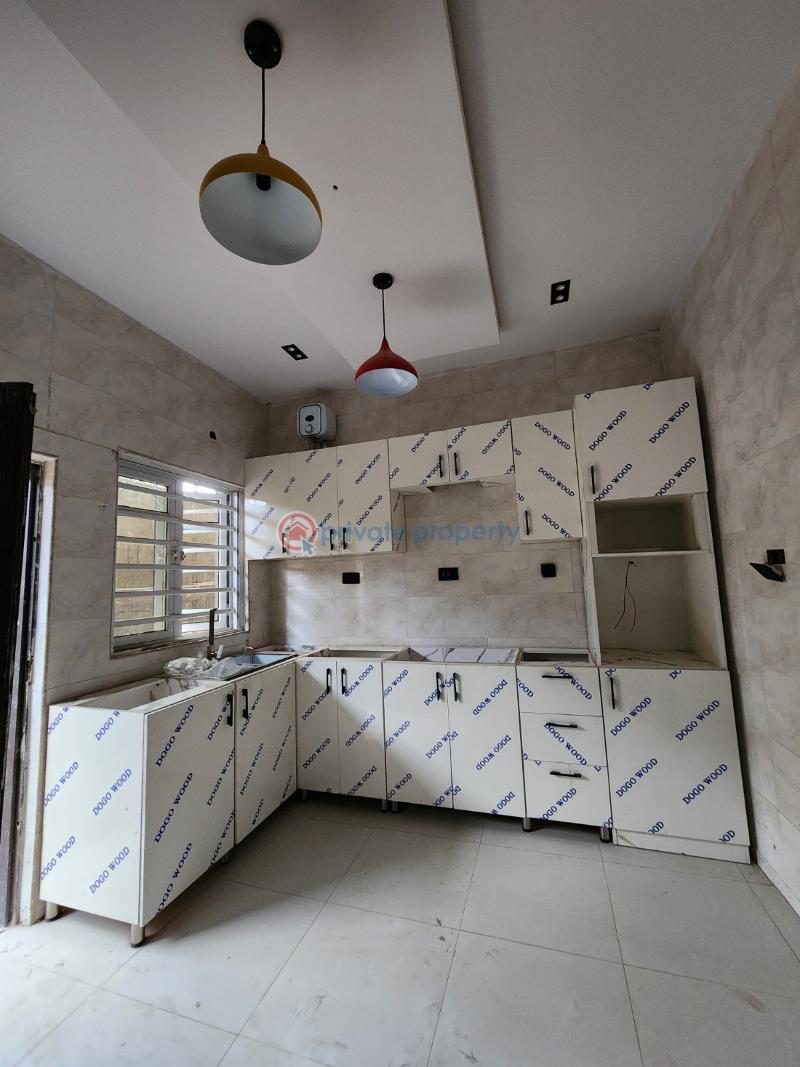 4 bedroom Terraced Duplex For Sale No. 3 Ntc Road, Iyaganku Estate (gra), Ibadan, Oyo Ibadan Oyo - 47