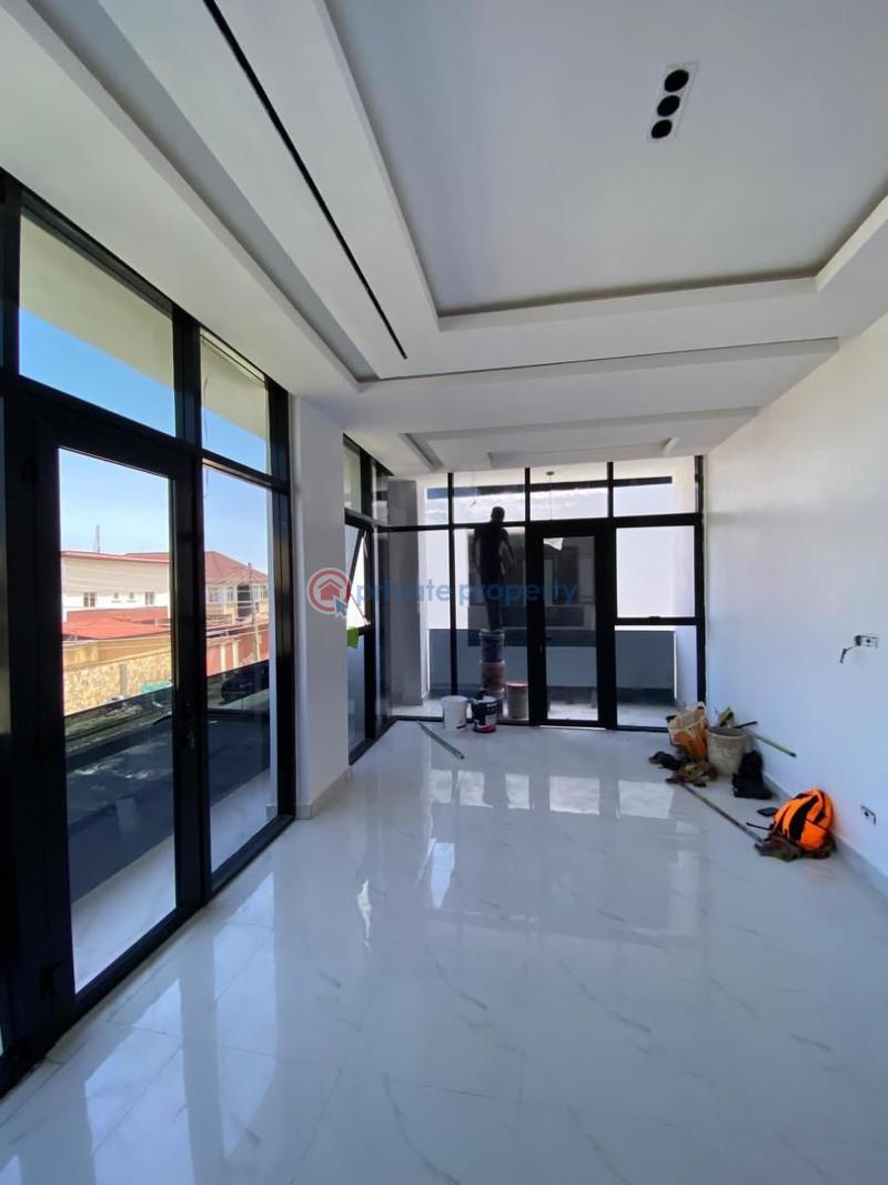 4 bedroom Terraced Duplex For Sale Lekki Phase 1 Lagos - 2