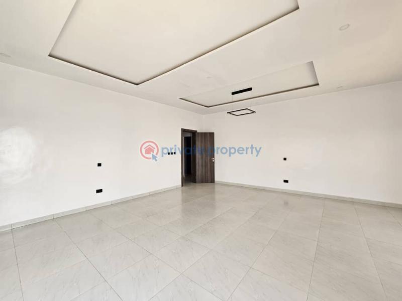 Brand new 4 bedroom waterfront fully serviced terrace duplex with bq, swimming pool, gym - 14 4 bedroom Terraced Duplex For Rent Banana Island Ikoyi Lagos - 14