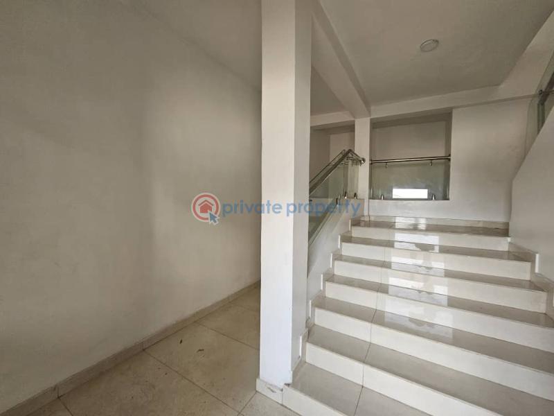 Brand new 4 bedroom waterfront fully serviced terrace duplex with bq, swimming pool, gym - 5 4 bedroom Terraced Duplex For Rent Banana Island Ikoyi Lagos - 5