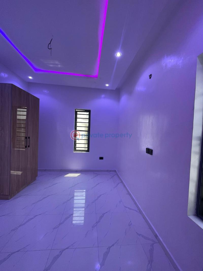 4 bedroom Detached Duplex For Sale Ikota Lekki Lagos - 4