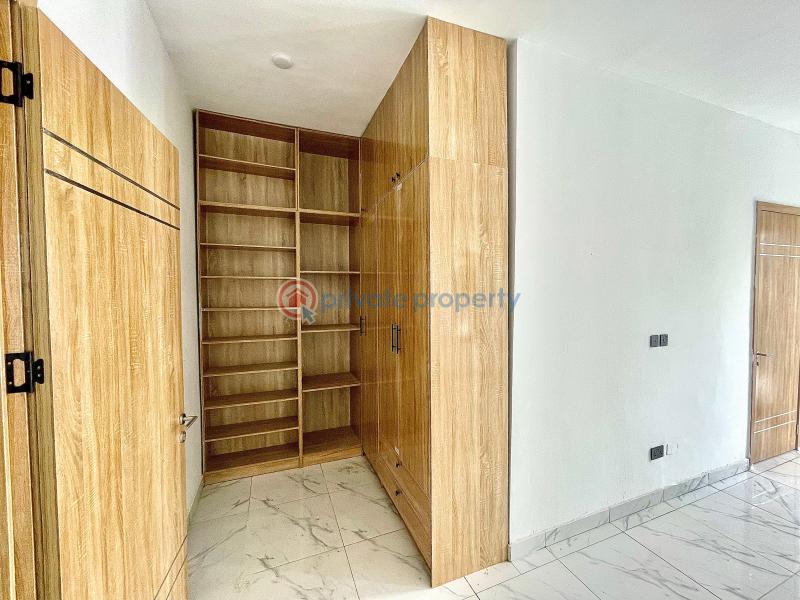 Brand new 4bedrooms +1bq semi detached duplex located at orchid road,2nd toll gate, chevron - 12 4 bedroom Semi detached Duplex For Sale Orchid Road,2nd Toll Gate, Chevron Axis Lafiaji Lekki Lagos - 12