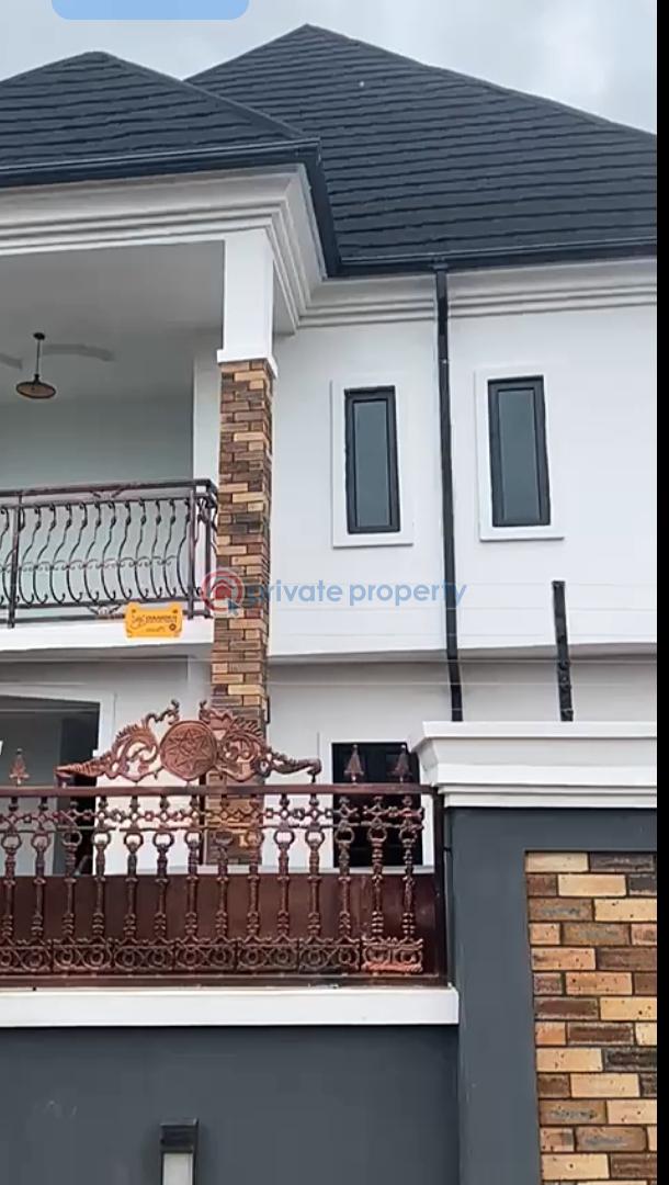 Duplex For Sale Ugbor G.r.a, Benin City. Benin Edo - 1