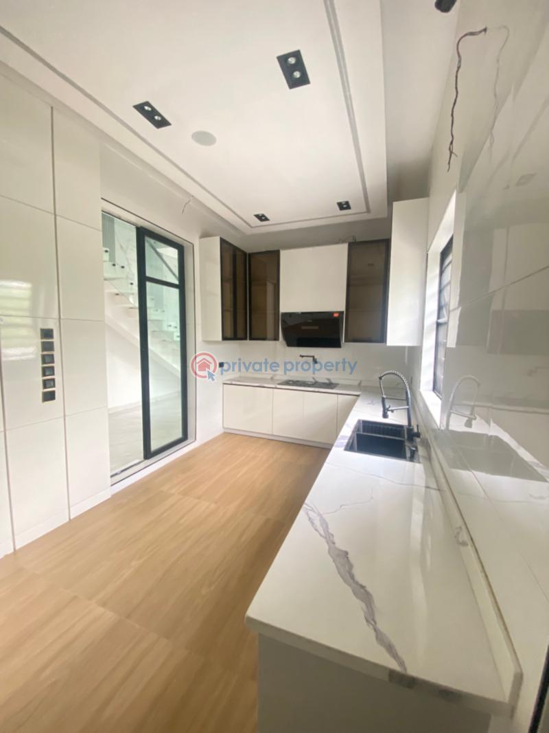 5 bedroom Detached Duplex For Sale Vgc , Lekki Lagos Victoria Garden City Lekki Lagos - 10
