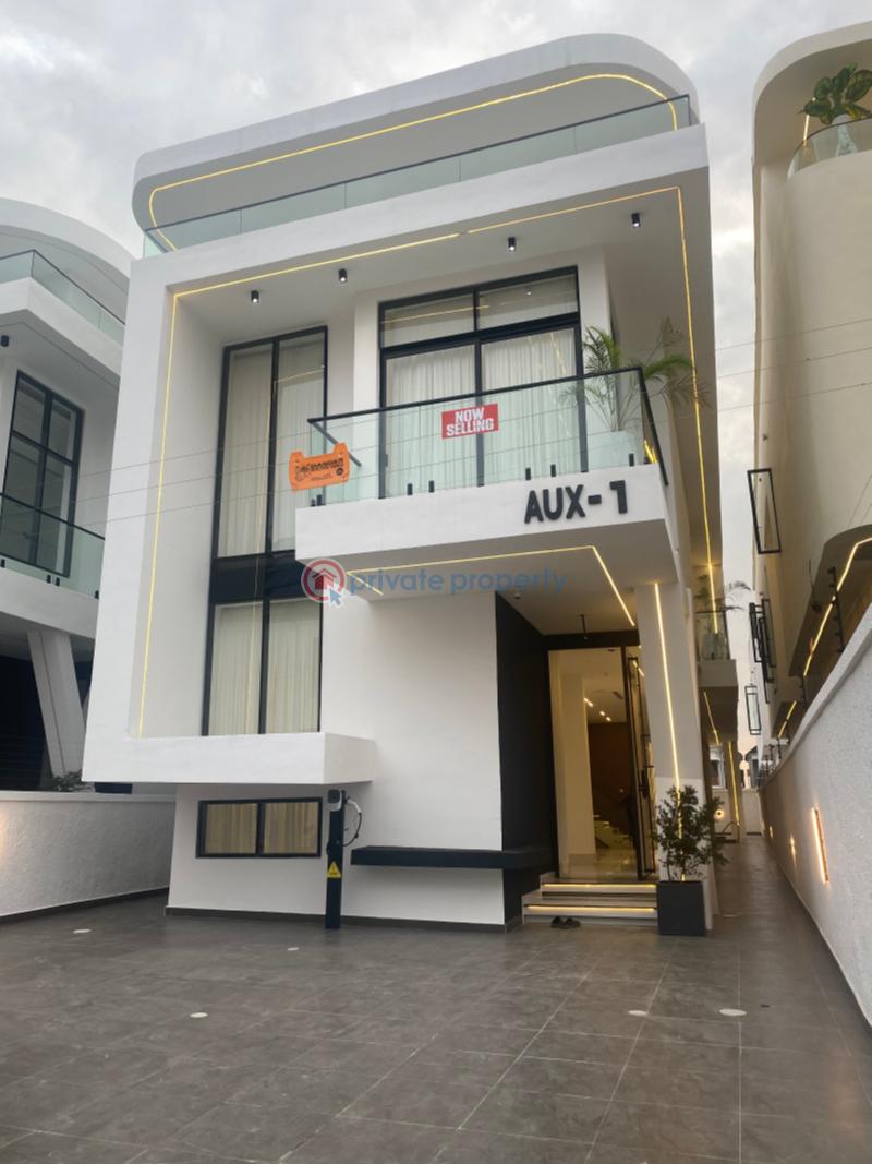 5 bedroom Detached Duplex For Sale Lekki Vgc Lagos State. Victoria Garden City Lekki Lagos - 5