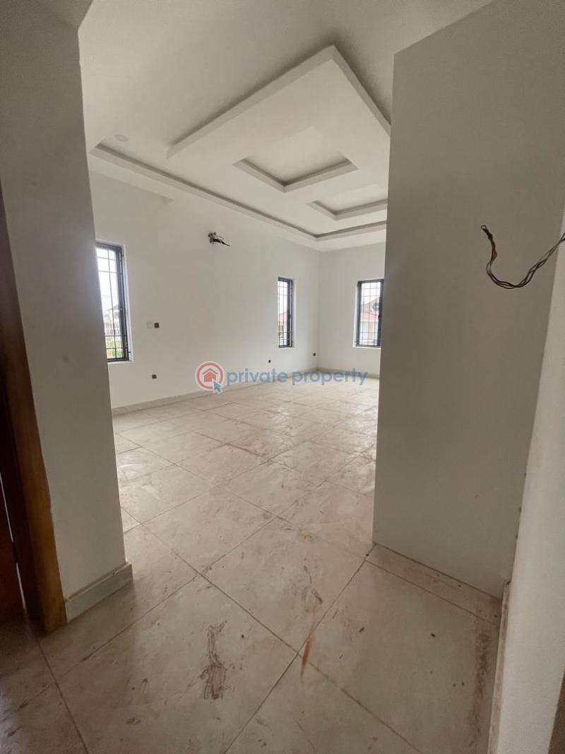 5 bedroom Detached Duplex For Sale U3 Estate,lekkki Right Lekki Lagos - 3