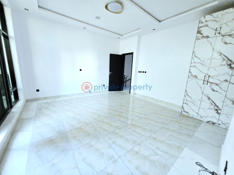 5 bedroom Detached Duplex For Sale Chevron Drive Lekki Lagos - 3