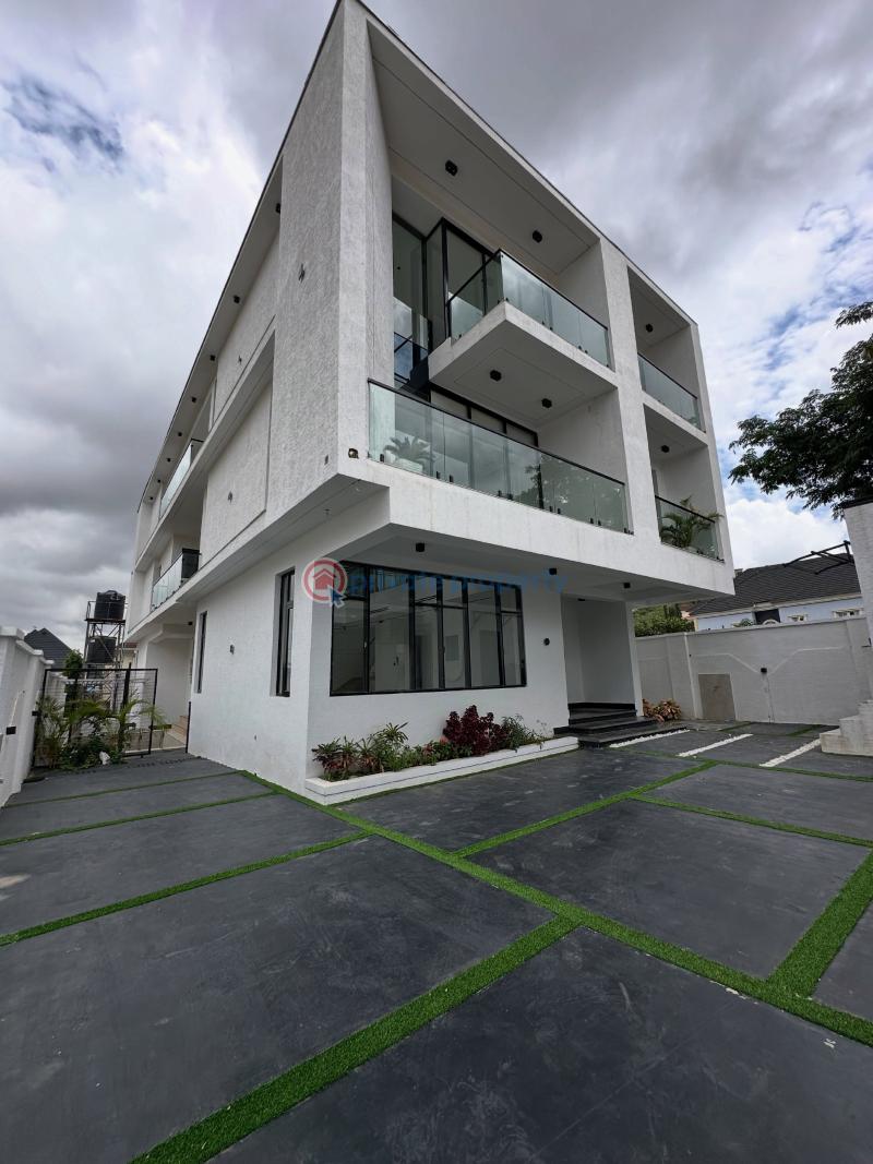 5 bedroom Detached Duplex For Sale Apo Resettlement Apo Abuja Phase 2  - 0