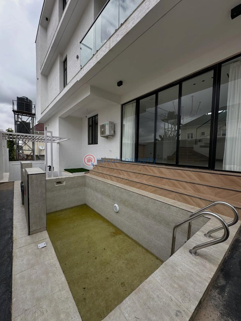5 bedroom Detached Duplex For Sale Apo Resettlement Apo Abuja Phase 2  - 11