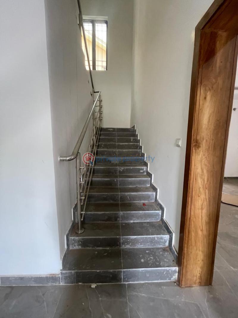 5 bedroom Detached Duplex For Sale U3 Estate,lekkki Right Lekki Lagos - 4