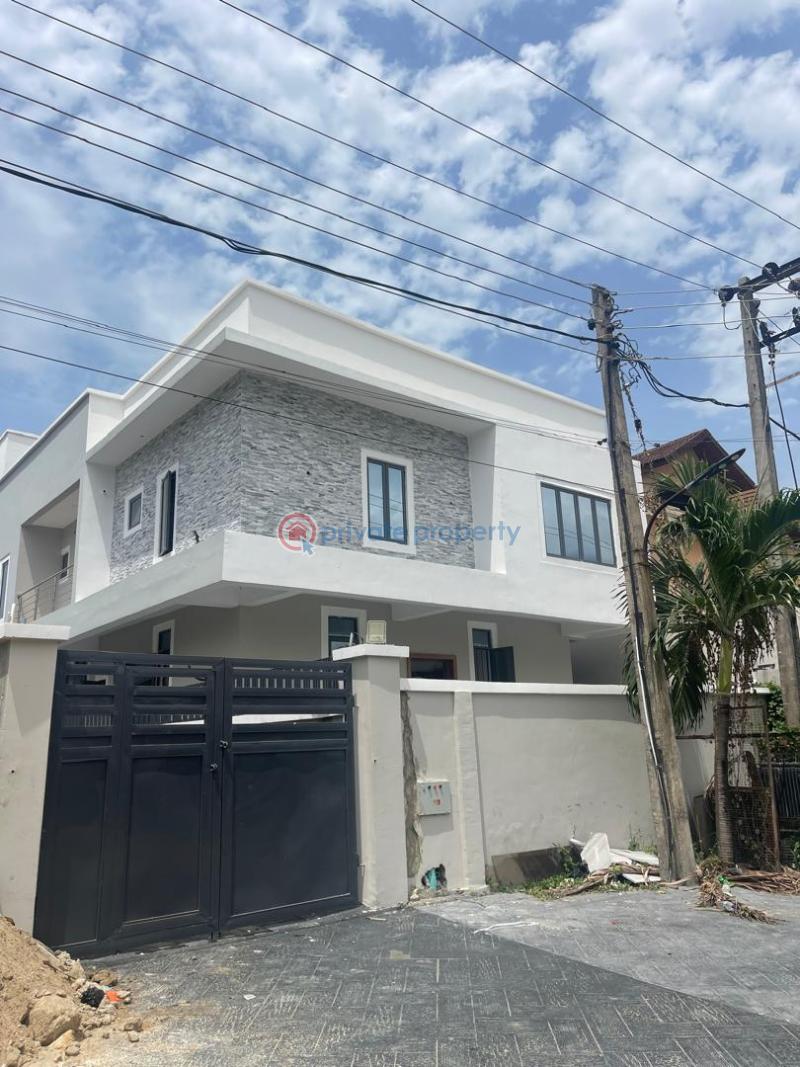 5 bedroom Detached Duplex For Sale U3 Estate,lekkki Right Lekki Lagos - 11