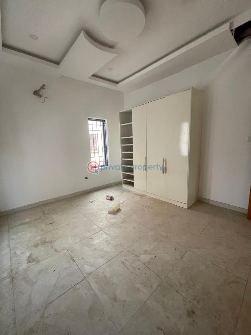 5 bedroom Detached Duplex For Sale U3 Estate,lekkki Right Lekki Lagos - 13