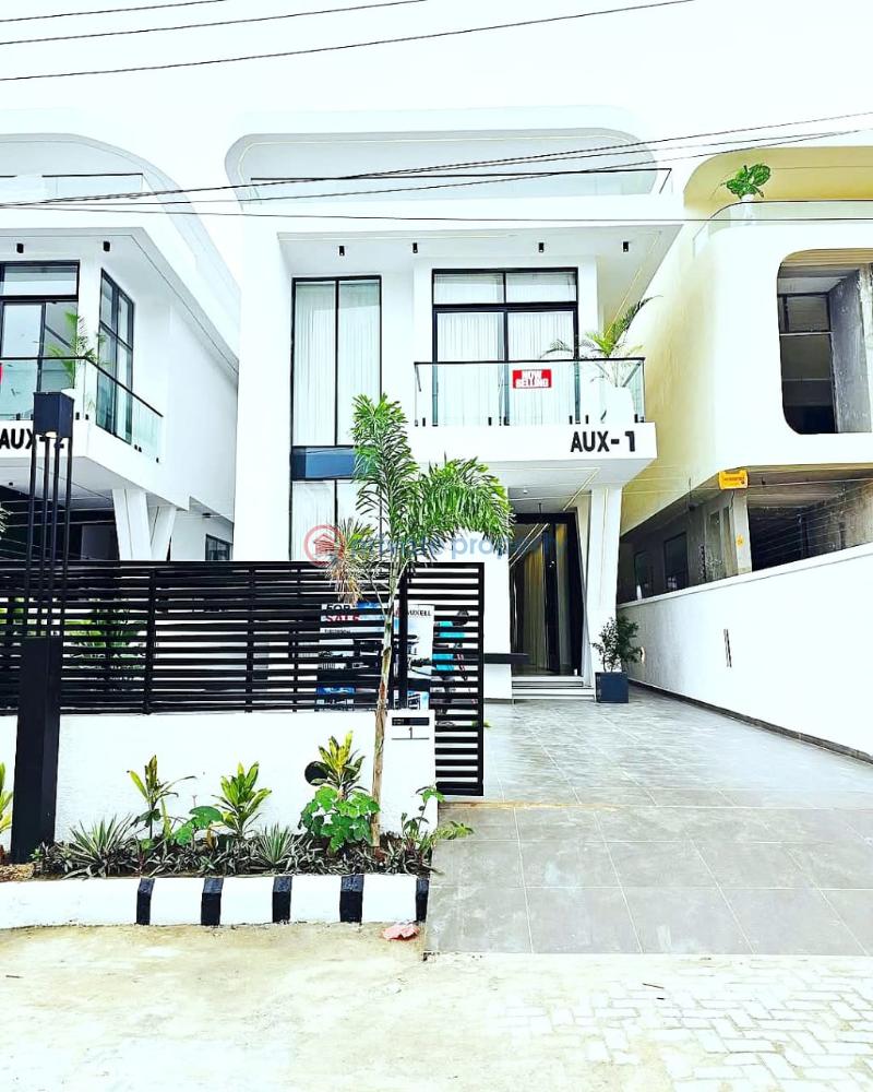5 bedroom Detached Duplex For Sale Orchid Road Chevron Drive Lekki Lagos - 1