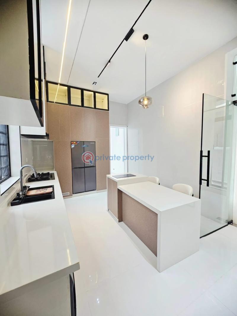 5 bedroom Detached Duplex For Sale Chevron Toll Lekki Chevron Drive Lekki Lagos - 4
