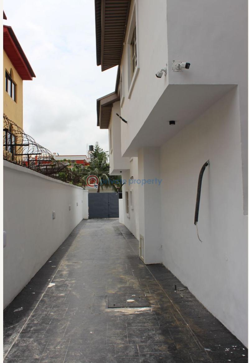 5 bedroom Detached Duplex For Rent Lekki Phase 1 Lagos - 3