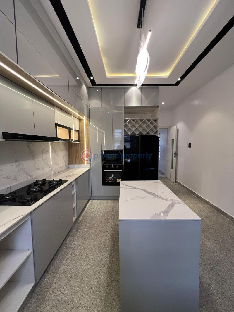 5 bedroom Detached Duplex For Sale Chevron, Chevron Drive Lekki Lagos - 3