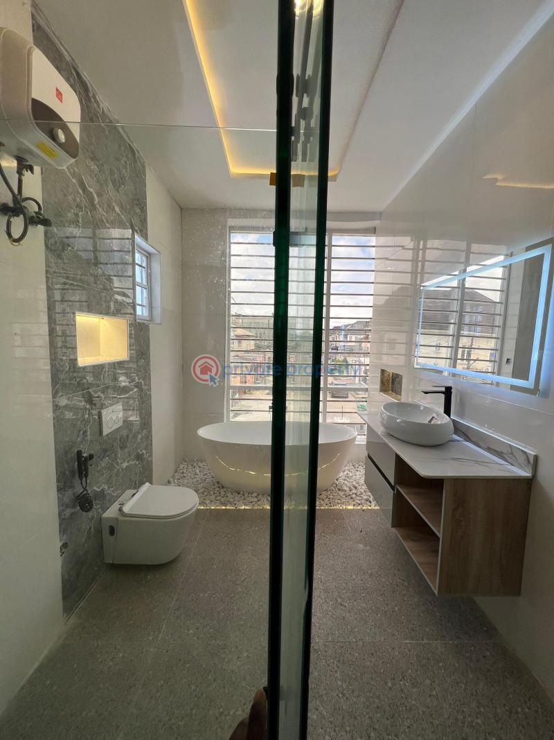 5 bedroom Detached Duplex For Sale Chevron, Chevron Drive Lekki Lagos - 17