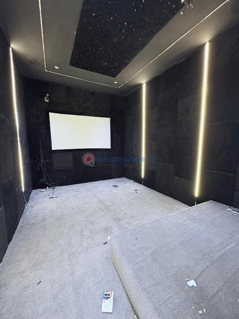 5 bedroom Detached Duplex For Sale Lekki Phase 1 Lagos - 1