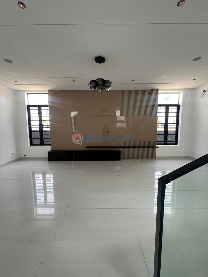 5 bedroom Detached Duplex For Sale 2nd Toll Gate, Lafiaji Lekki Lagos - 2