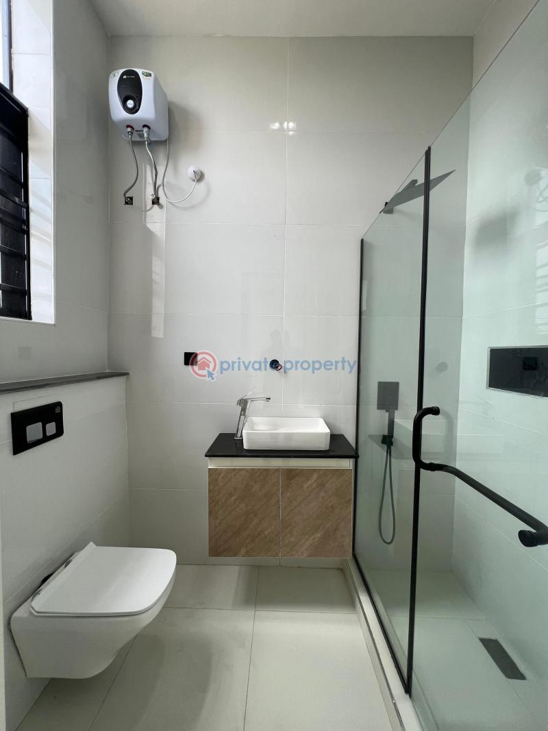 5 bedroom Detached Duplex For Sale Chevron Drive Lekki Lagos - 5