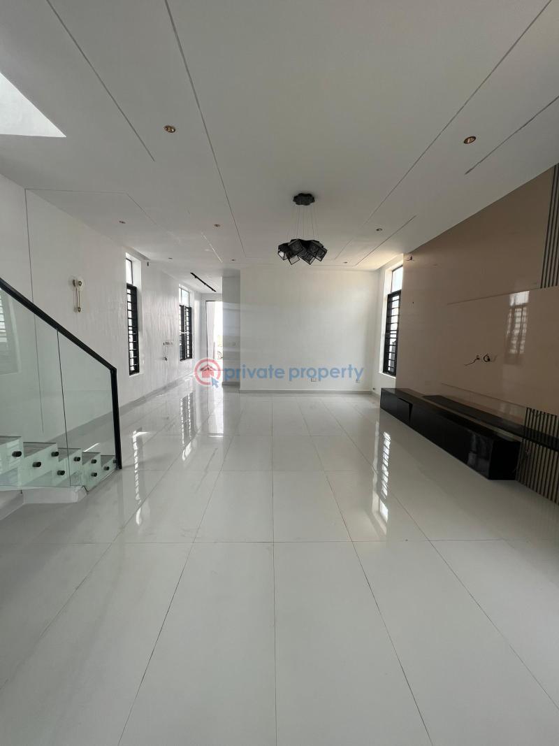 5 bedroom Detached Duplex For Sale 2nd Toll Gate, Lafiaji Lekki Lagos - 3