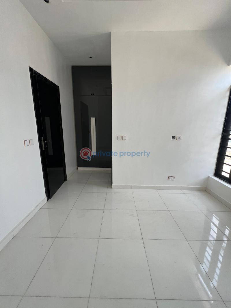 5 bedroom Detached Duplex For Sale 2nd Toll Gate, Lafiaji Lekki Lagos - 17