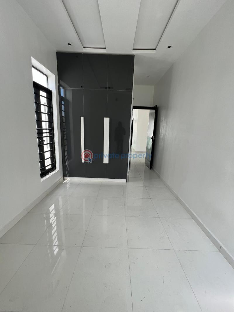 5 bedroom Detached Duplex For Sale 2nd Toll Gate, Lafiaji Lekki Lagos - 13
