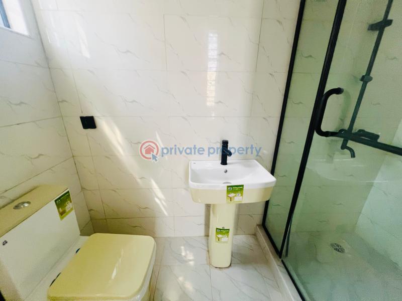 5 bedroom Detached Duplex For Sale Orchid Road By Chevron Tollgate Lekki Phase 2 Lagos - 17