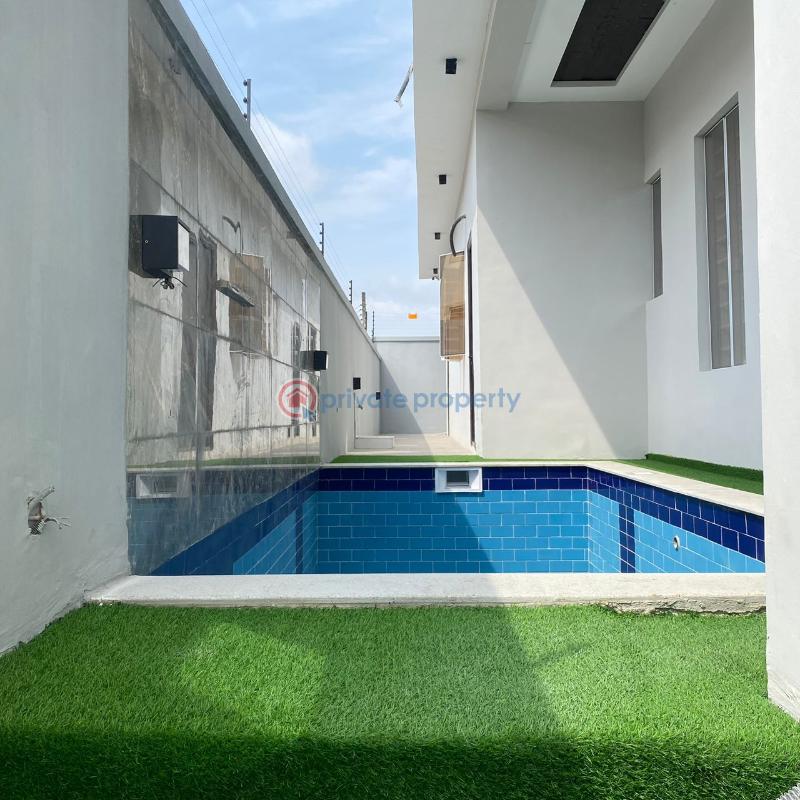 5 bedroom Detached Duplex For Sale Lekki Phase 1 Lagos - 2