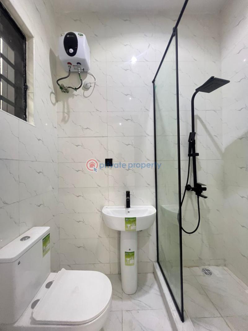 Brand new 5 bedroom fully detached duplex with bq - 13 5 bedroom Detached Duplex For Sale Orchid Lafiaji Lekki Lagos - 13