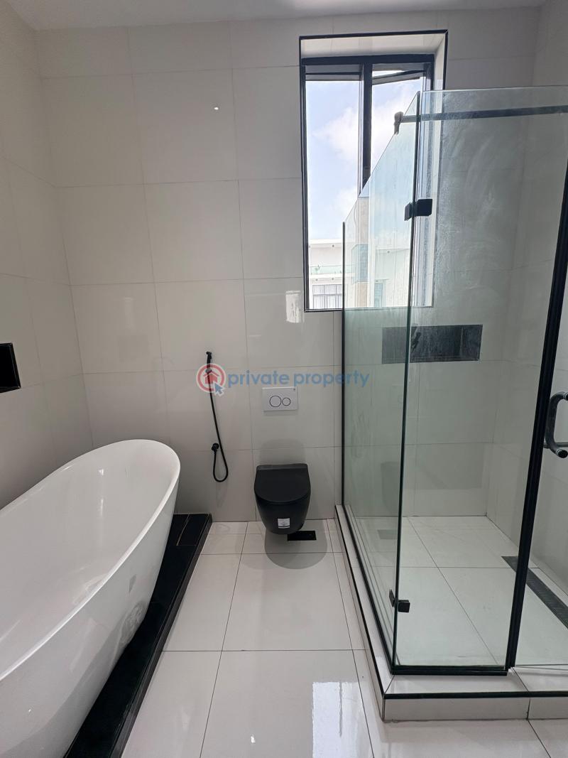 5 bedroom Detached Duplex For Sale Chevron Drive Lekki Lagos - 2