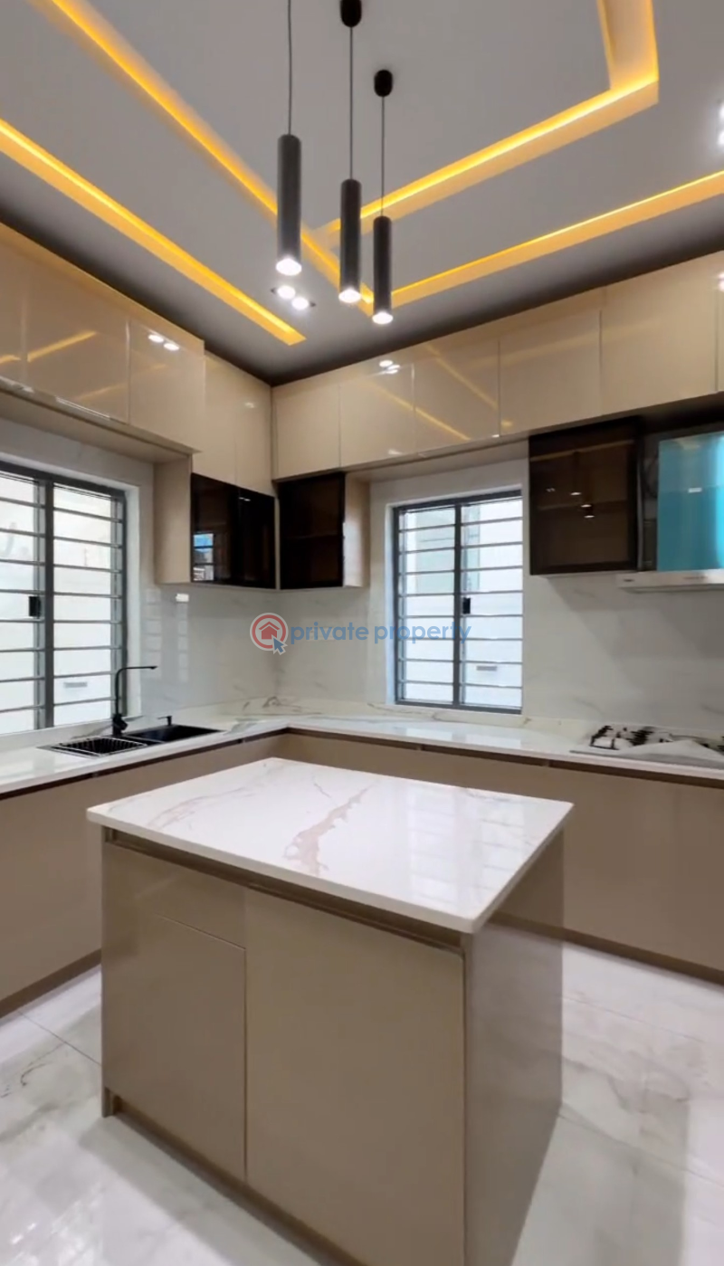 5 bedroom Detached Duplex For Sale Omole Phase 1 Ojodu Lagos - 10