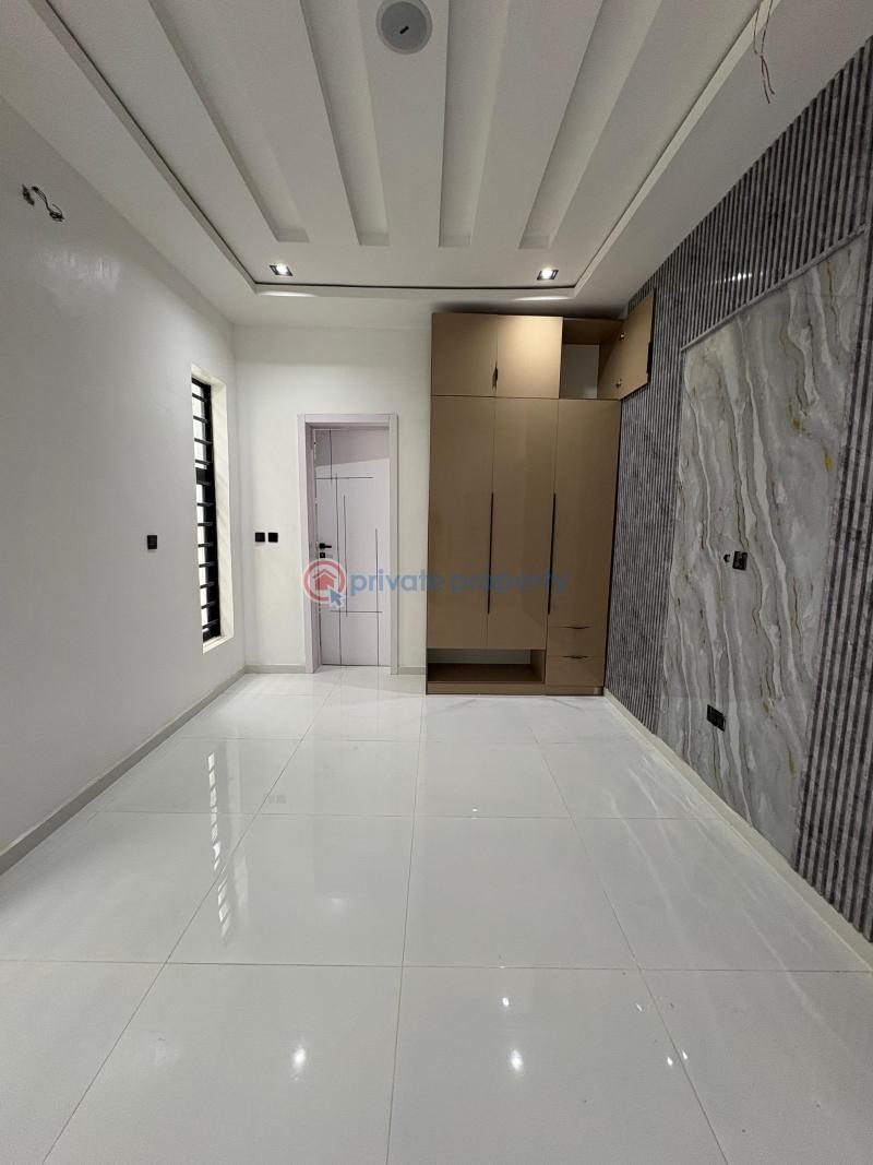 5 bedroom Detached Duplex For Sale 2nd Tollgate, Lafiaji Lekki Lagos - 8