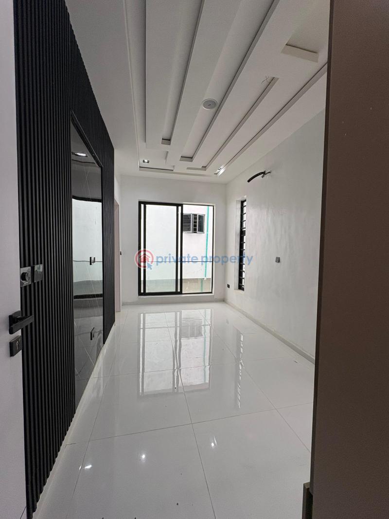 5 bedroom Detached Duplex For Sale 2nd Tollgate, Lafiaji Lekki Lagos - 4