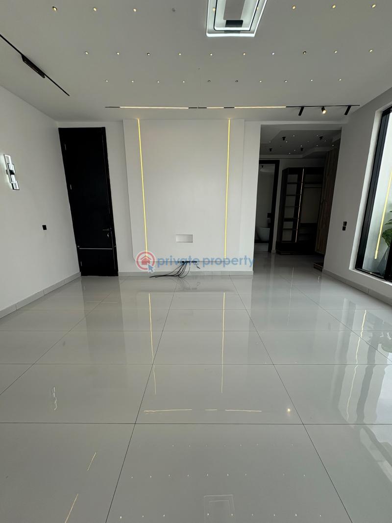 5 bedroom Detached Duplex For Sale Chevron Drive Lekki Lagos - 1