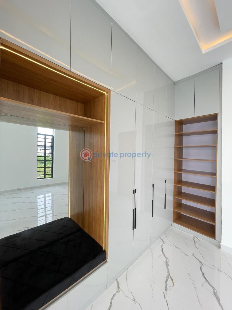 5 bedroom Detached Duplex For Sale Orchid Road Lekki Lagos - 3