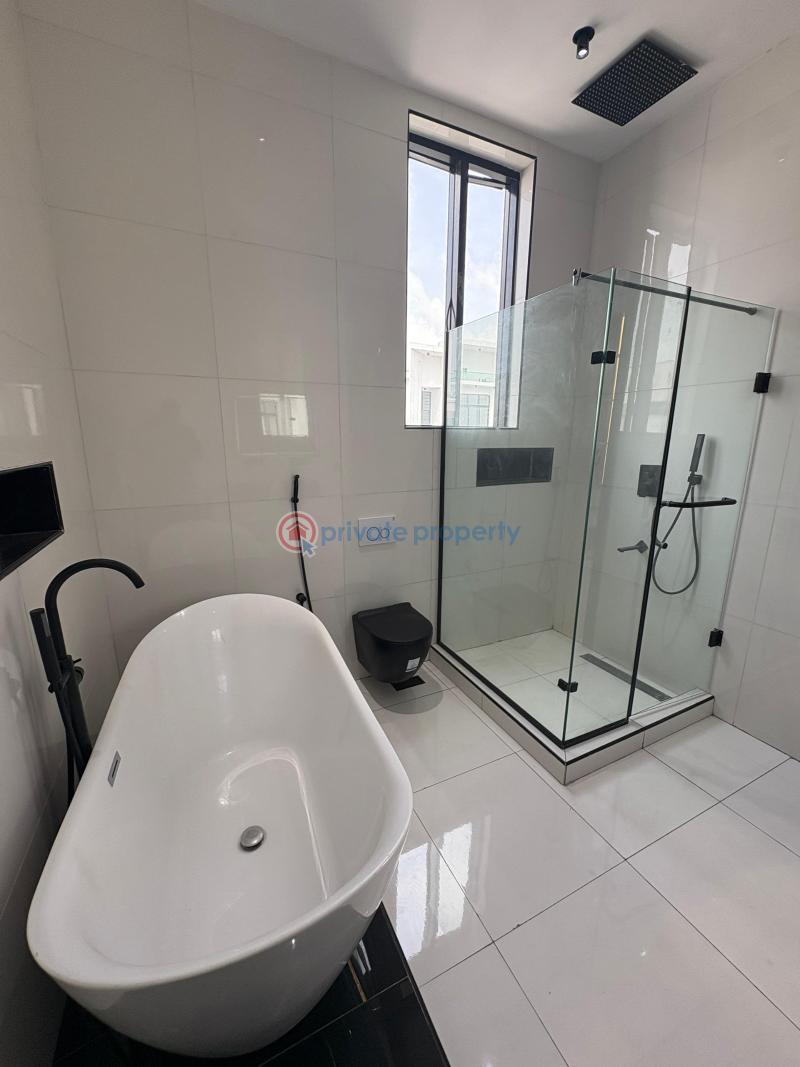 5 bedroom Detached Duplex For Sale Chevron, Chevron Drive Lekki Lagos - 5